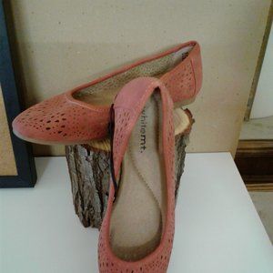 White MT. Orange Flats Shoes Size 6 1/2